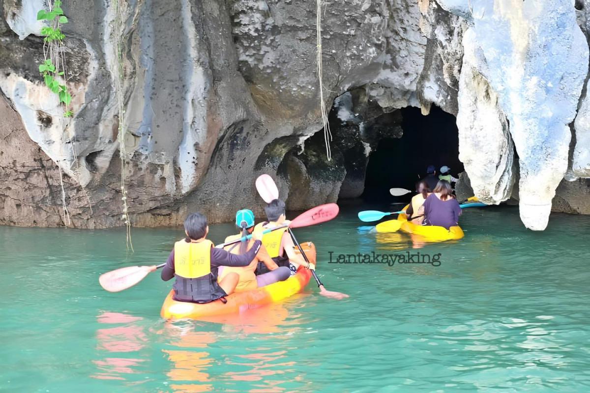 Half Day Sea Cave Kayaking by Lanta Kayaking - Photo 4