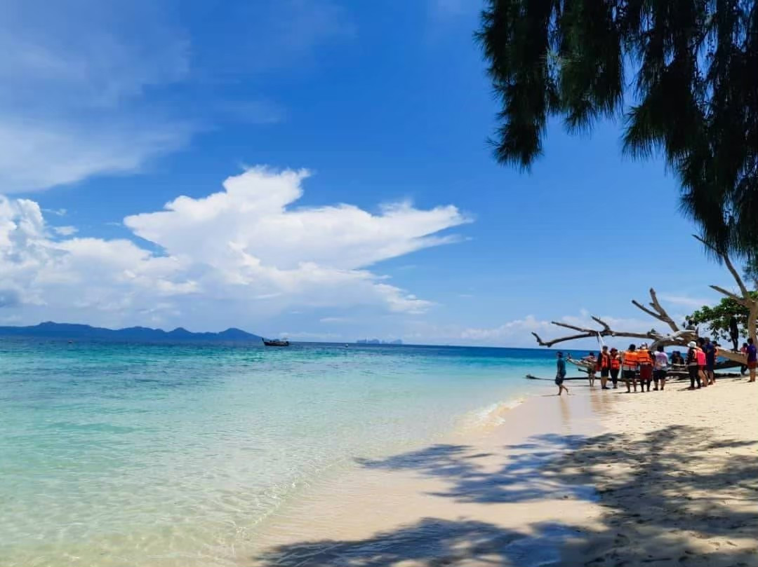 🚤 4 Islands Tour by Longtail Boat by Lanta Kayaking - Photo 6