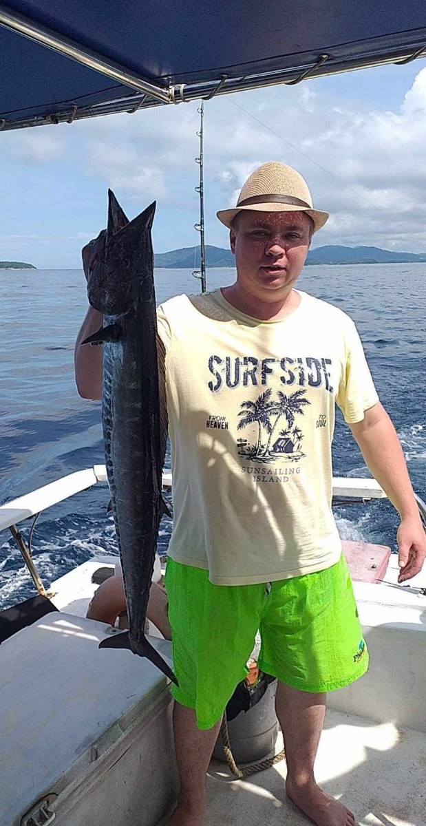 Snorkelling & Fishing Tour – Full Day - Photo 2