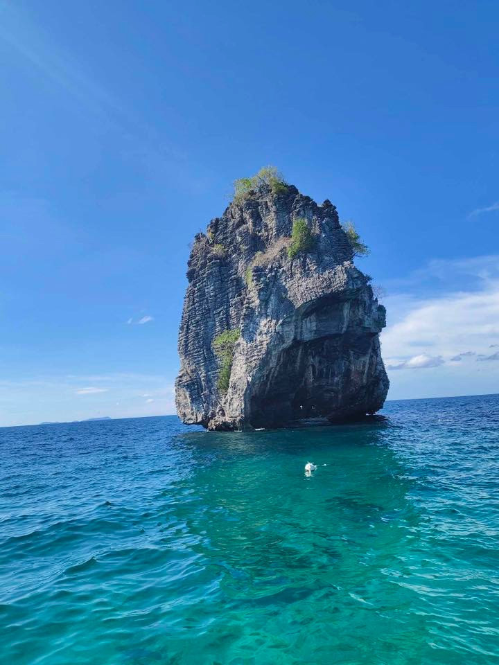 4 Islands – One Day Private Tour - Photo 5