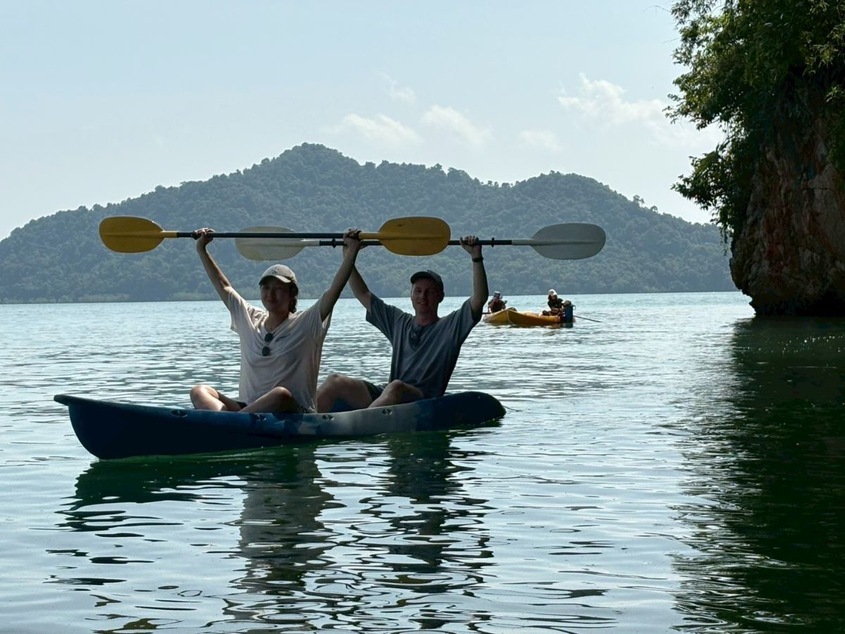 PRIVATE TOUR – Mangrove, Caves, Sea Kayaking - Photo 5